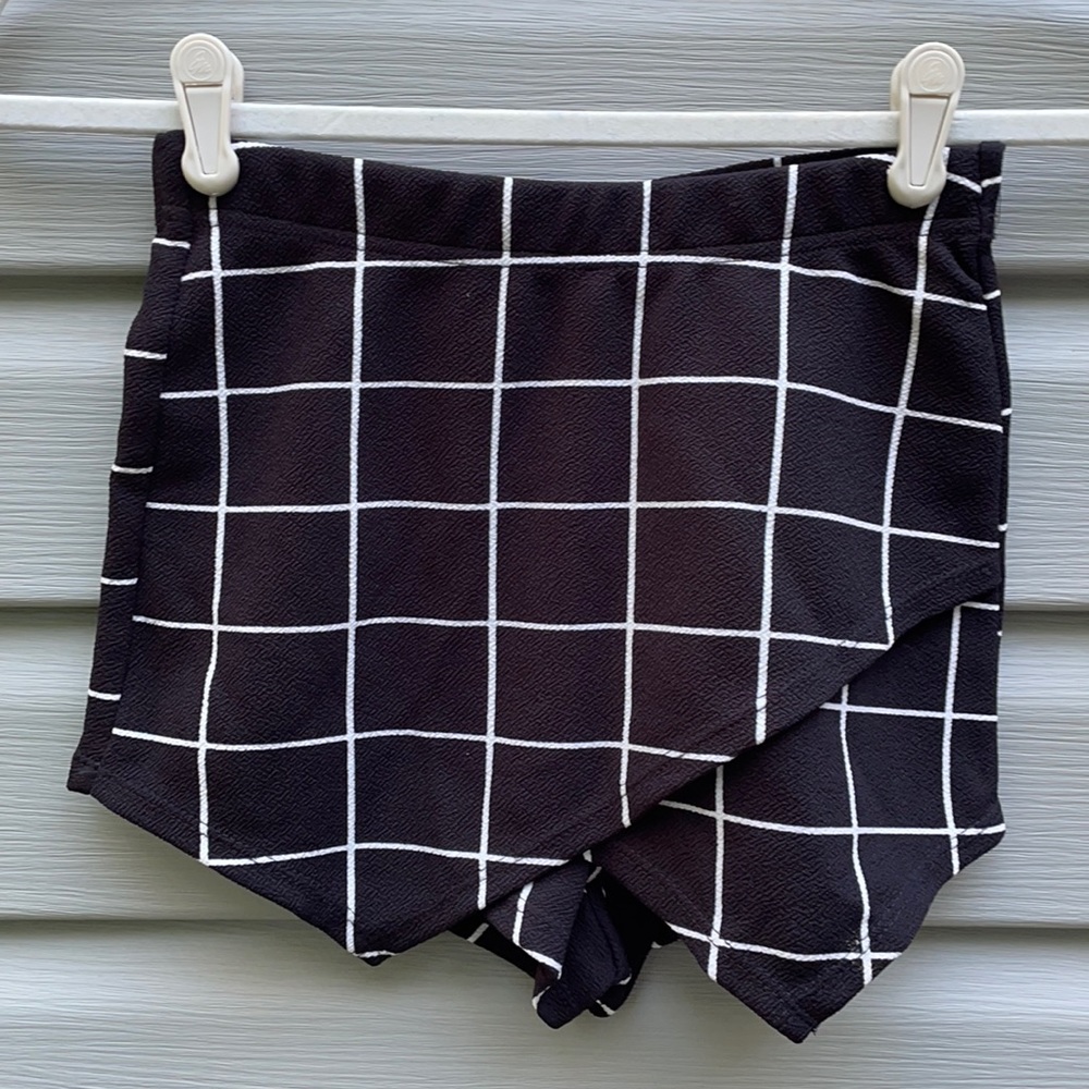 Check Print Asymmetric Envelope Mini Skort
